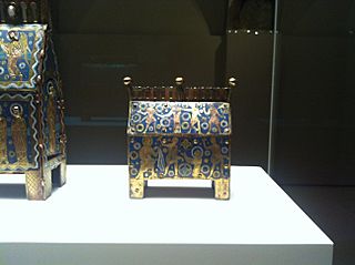 Romanesque Treasure of MNAC- Arqueta de Sant Esteve.jpg