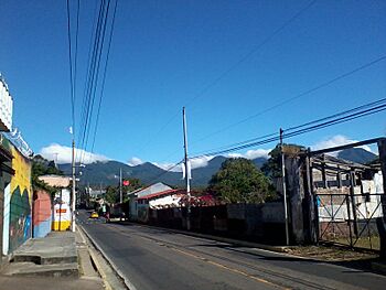 Archivo:Salcoatitan, El Salvador - panoramio (5)