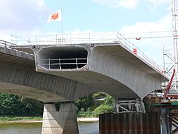 Saumur - Construction du doublement du pont du Cadre Noir -23