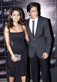 Archivo:Shahrukh Khan and Gauri at 'The Outsider' launch party