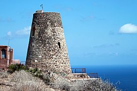 Torre de la Vela Blanca (1).JPG