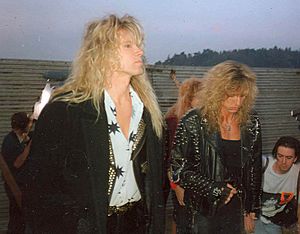 Archivo:Whitesnake backstage
