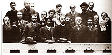 Archivo:Роза Люксембург в президиуме II Интернационала
