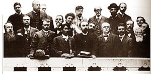 Archivo:Роза Люксембург в президиуме II Интернационала