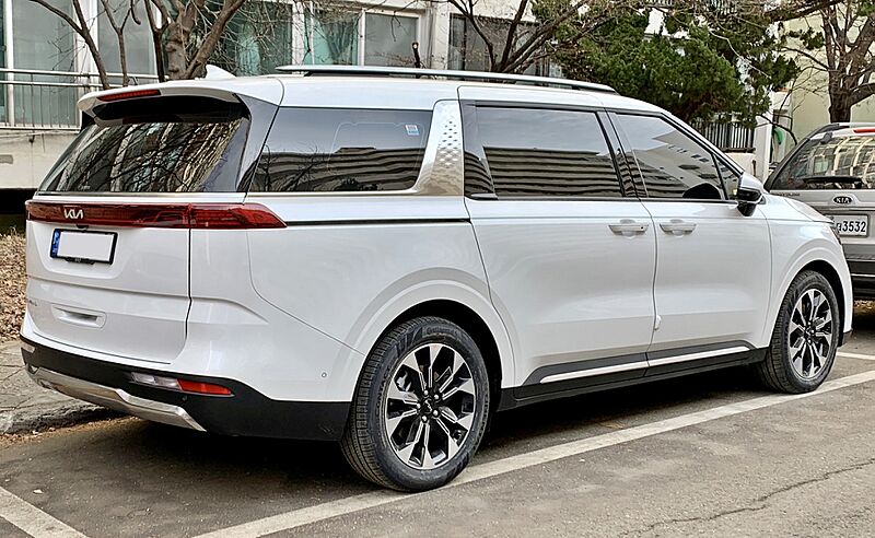 0 Kia Carnival (KA4) 5