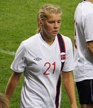 Archivo:Ada Hegerberg 2013 1