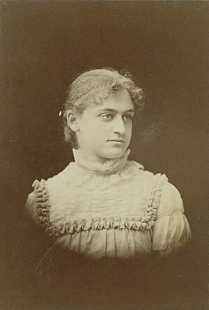 Archivo:Alice Boughton by Sanford Bennett Duryea