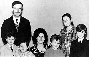 Archivo:Assad family