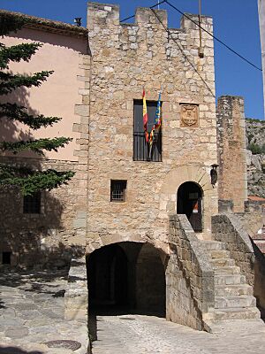 Archivo:Ayuntamiento Alpuente