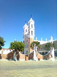 Archivo:Basílica de Ocotlán, Tlaxcala
