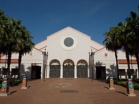 Basilica of Mary, Queen of the Universe - Orlando 01.jpg