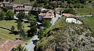 Archivo:Cahecho finca urbana