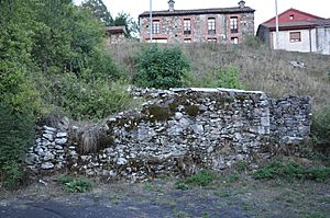 Archivo:Casa arruinada en Genicera