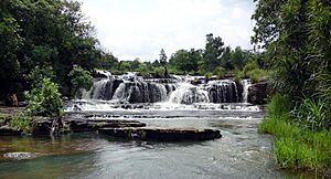 Archivo:Cascades de Karfiguela (12567794645)