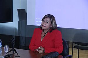 Archivo:Comisión de Gobiernos Autónomos y Descentralización recibe a la Prefecta de Esmeraldas Lucia Sosa y al Asambleísta Línder Altafuya (8673742434)