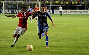 Archivo:EMELEC-INTERNACIONAL (16675198669)