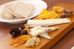 Archivo:Fromages français (19387655209)