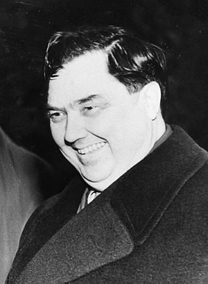 Archivo:Georgy Malenkov 1964b