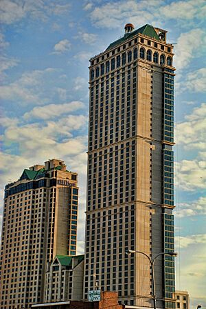 Archivo:Hilton Niagara Falls