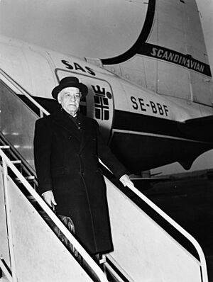 Archivo:José Ortega y Gasset