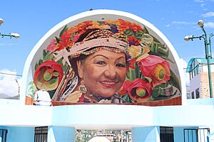 Archivo:Murales del distrito de Independencia, Huaraz 05
