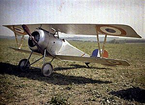 Archivo:Nieuport 23 colour photo
