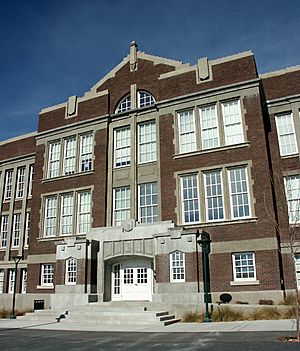 Archivo:Old Albuquerque High School Albuquerque