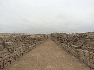 Archivo:Pachacamac, Lima - Peru - panoramio (5)