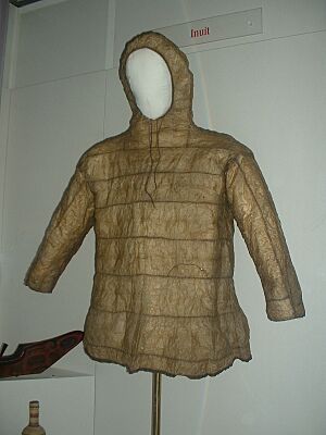 Archivo:Parka (Kamleika) Inuit