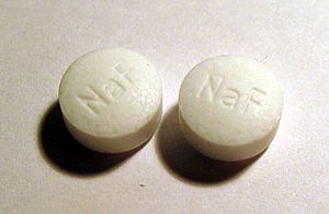 Archivo:Sodium fluoride tablets