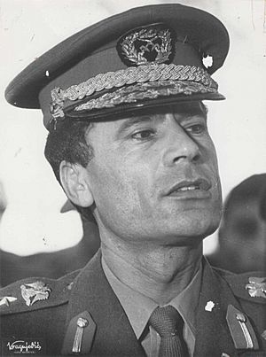 Archivo:Stevan Kragujevic, Moamer el Gadafi u Beogradu