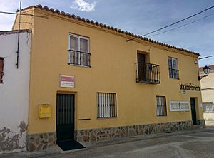 Archivo:Ayuntamiento de Castellanos de Zapardiel