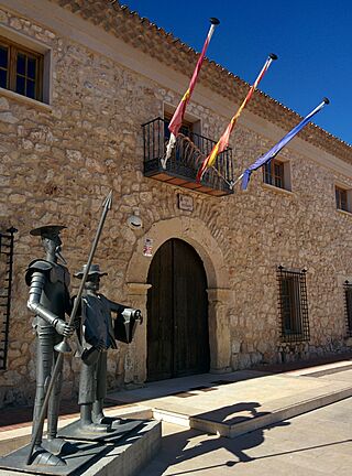 Ayuntamiento de El Pedernoso 02.jpg