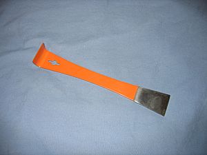 Archivo:Beekeeping hive tool