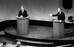 Archivo:Carter and Ford in a debate, September 23, 1976