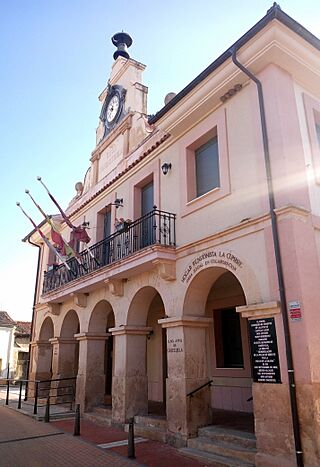 Casa consistorial de Cabezuela.jpg