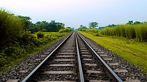 Archivo:Dual gauge railway line Bangladesh