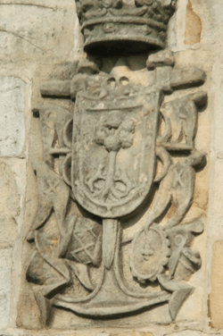 Archivo:Escudo Bustillo Palacio Marqués del Castañar (Bustillo)