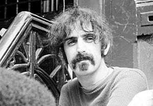 Archivo:Frank Zappa, 1970 - 19
