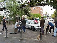 Archivo:Hollyoaks Filming 990916