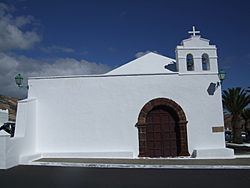 Archivo:Iglesia de San Marcial de Rubicón - 01