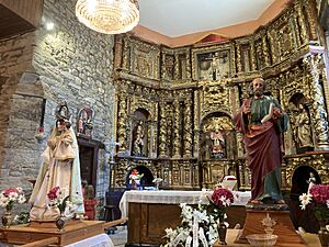 Archivo:Interior de la Iglesia parroquial de San Pedro Apóstol, en Magaz de Arriba