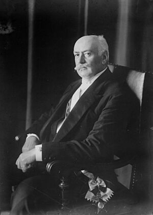 Juan Luis Sanfuentes Presidente de Chile (2).jpg