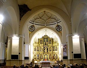 Archivo:La Bañeza - Iglesia de Santa Maria 04