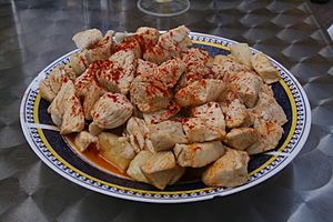 Archivo:Mueso Patatas- Pollo