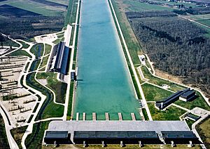 Olympic Rowing Course (Munich, GER).jpg