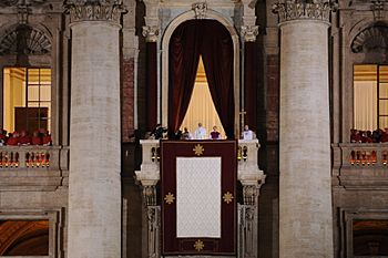 Archivo:Papa Francisco recién elegido
