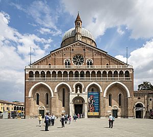 Archivo:Sant'Antonio (Padua) - Facade