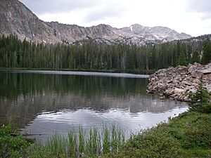 Archivo:Shelf Lake, White Cloud Mountains, Idaho