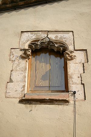 Archivo:Spain.Hospitalet.Centre.Xipreret.finestrals.gotics.1